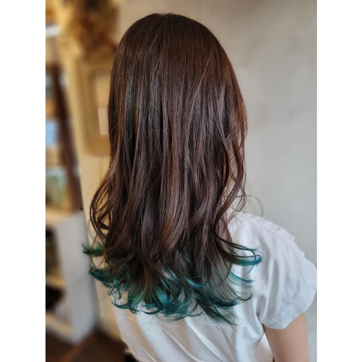 毛先ハイトーンアクセントカラー 吉祥寺美容室rire Et キチジョウジビヨウシツリールイット のヘアスタイル 美容院 美容室 を予約するなら楽天ビューティ