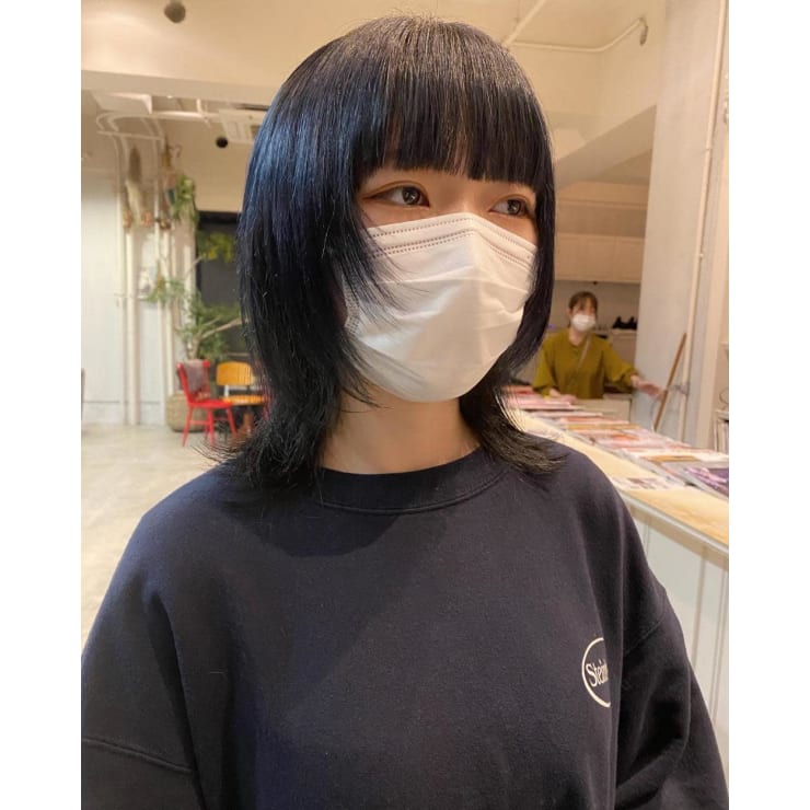 Chester ウルフボブ 前髪パッツン ショートウルフ Chester チェスター のヘアスタイル 美容院 美容室を予約するなら楽天ビューティ