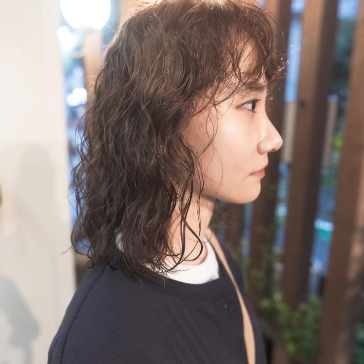 E S中目黒美容室 個性派70sハードパーマ Genta E S イーズ 中目黒 イーズ ナカメグロ のヘアスタイル 美容院 美容室を予約するなら楽天ビューティ