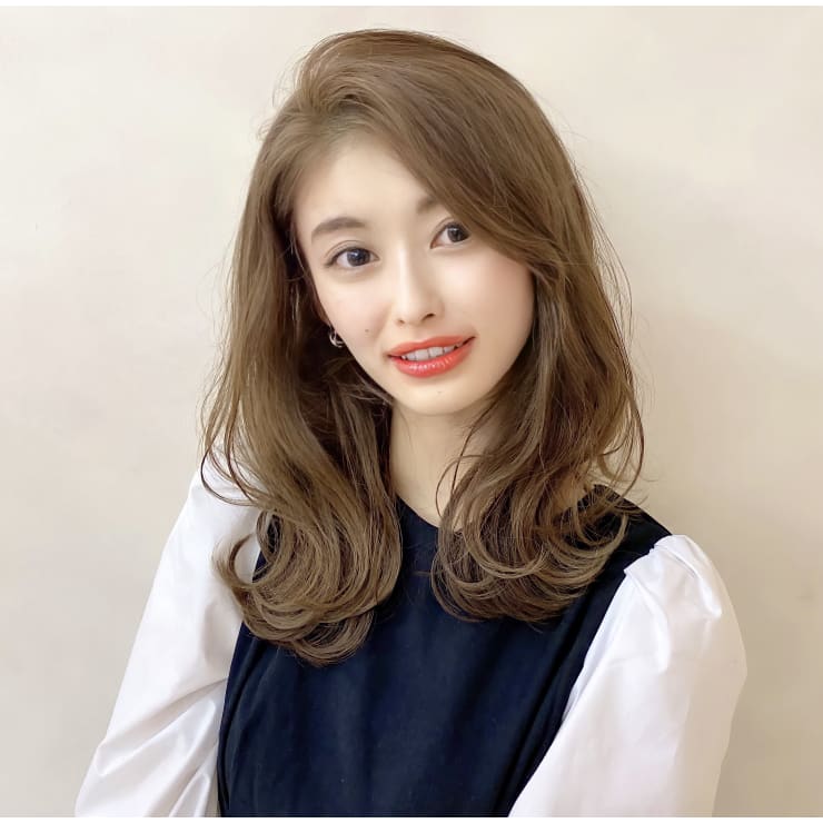ギンガウインカ ドレスドヘアーセミロング前髪あり セミロング あけよ