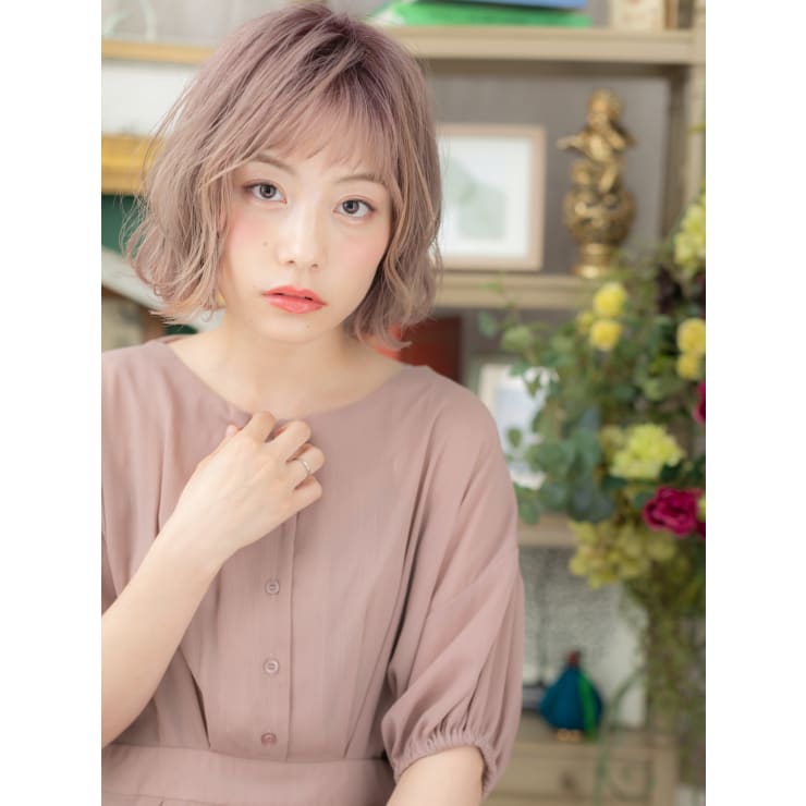 オン眉透けバング韓国風小顔インナーカラー なみなみウェーブ Cover Hair Spa Bliss 浦和西口店 髪質改善 縮毛矯正 ヘッドスパ カバーヘア アンド スパブリス ウラワニシグチテン のヘアスタイル 美容院 美容室を予約するなら楽天ビューティ