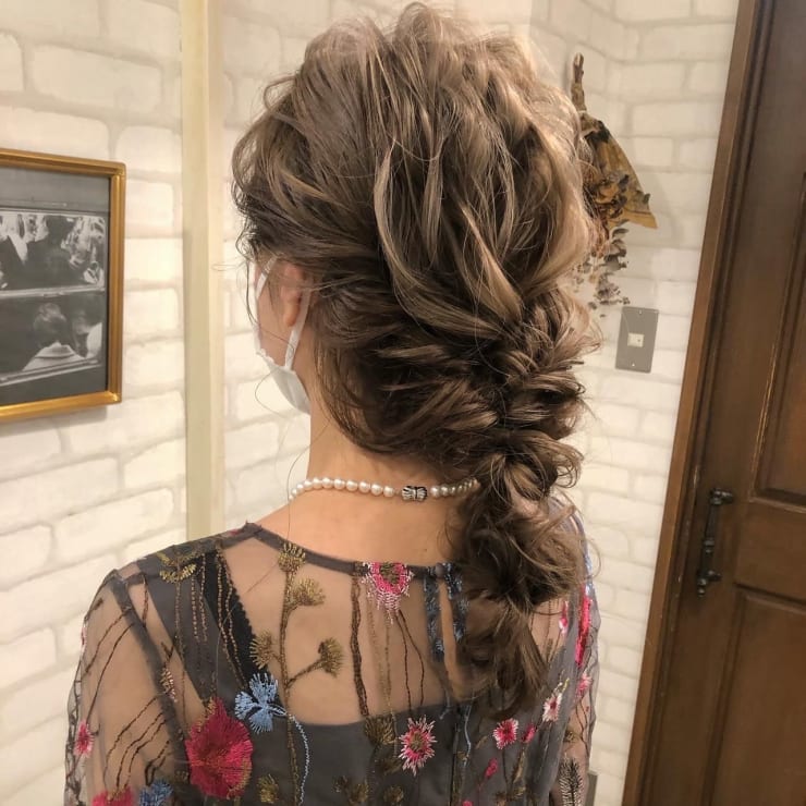 大人可愛いヘアセット Laki At Salon ラキアットサロン のヘアスタイル 美容院 美容室を予約するなら楽天ビューティ