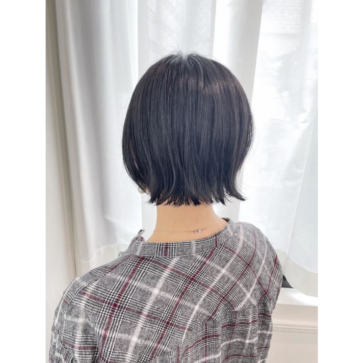 ショートボブ くすみブルー ミニウルフ ネイビーアッシュ Lemo By Ura レモバイウラ のヘアスタイル 美容院 美容室を予約するなら楽天ビューティ
