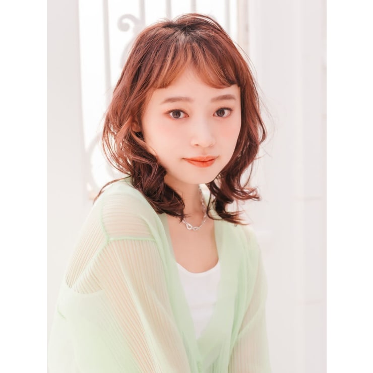 ゆるふわパーマミディアム Little 銀座 リトルギンザ のヘアスタイル 美容院 美容室を予約するなら楽天ビューティ