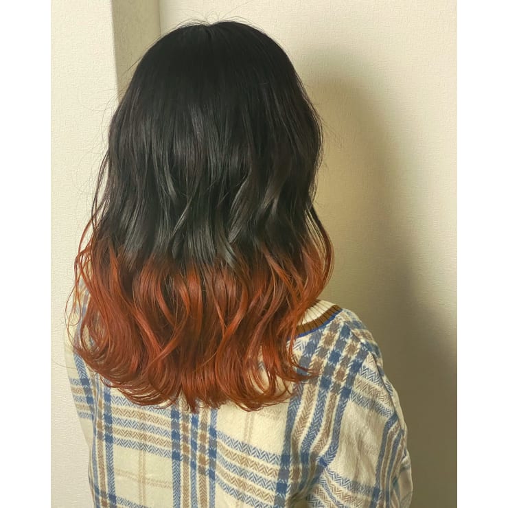 グラデーションカラー カシスオレンジ Viage ビアージュ のヘアスタイル 美容院 美容室を予約するなら楽天ビューティ