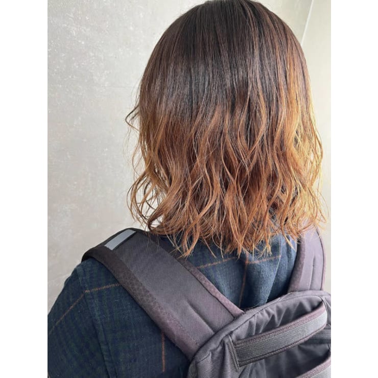 グラデーション イエローベージュ ダブルカラー ヘアカット Carrefour カルフール のヘアスタイル 美容院 美容室を予約するなら楽天ビューティ