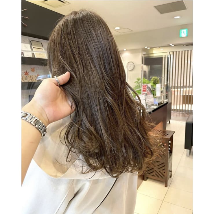 とろみベージュ ブリーチなし ダブルカラー 三宮ヘアサロン Kaino Arms Kobe三宮 カイノアームズコウベ のヘアスタイル 美容院 美容室を予約するなら楽天ビューティ