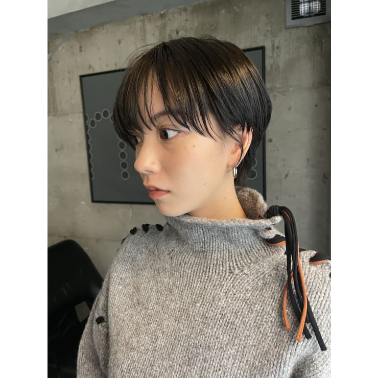 黒髪モードショート Snob スノッブ のヘアスタイル 美容院 美容室を予約するなら楽天ビューティ