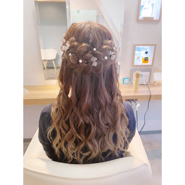 編み込みハーフアップ ヘアセットサロンlala Roomo Studio ヘアセットサロンララルーモスタジオ のヘアスタイル 美容院 美容室を予約するなら楽天ビューティ