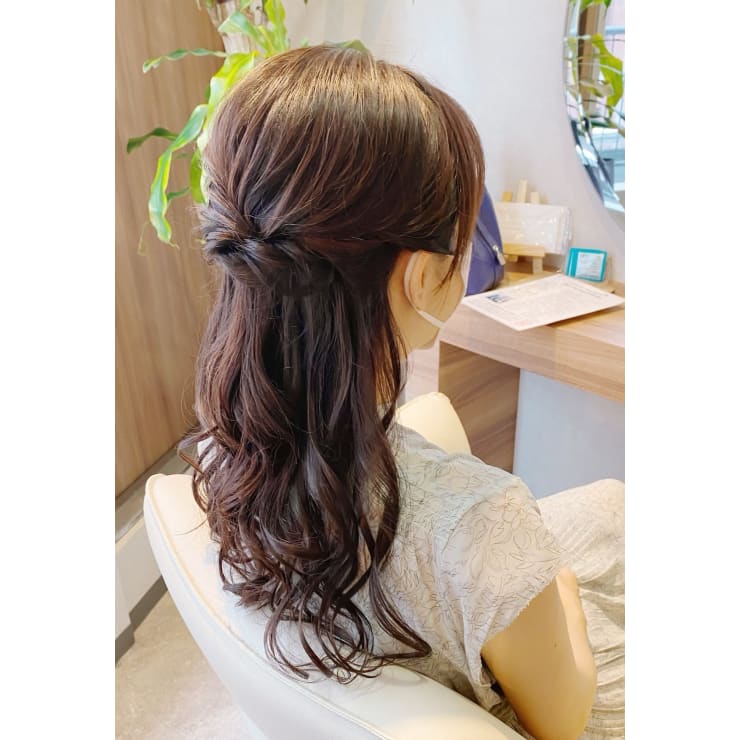 シンプル上品ハーフアップ | ヘアセットサロンLaLa rOomo STUDIO(ヘア 