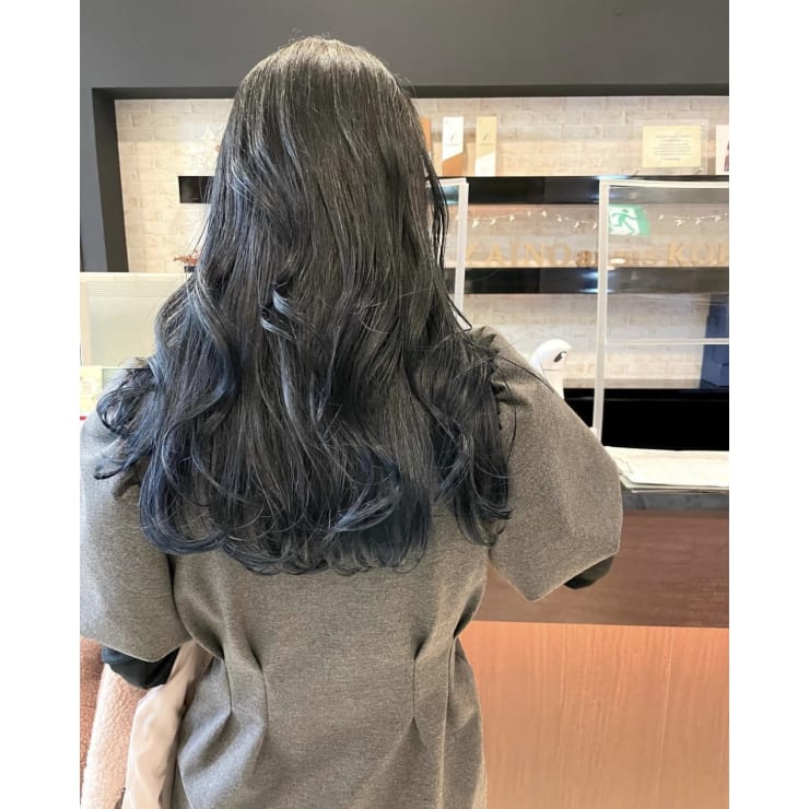 透明感ブルージュ ケアブリーチ ロングヘア 三宮 神戸 Kaino Arms Kobe三宮 カイノアームズコウベ のヘアスタイル 美容院 美容室を予約するなら楽天ビューティ