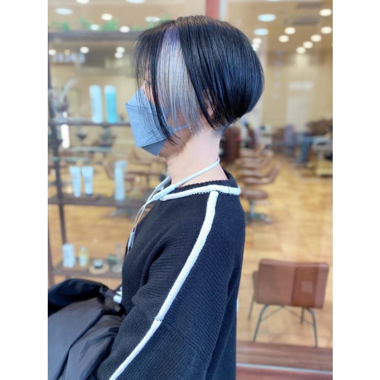 刈り上げ 前下がりボブ インナーシルバー Morio 出塩 Morio From London さいたま新都心店 モリオフロムロンドンサイタマシントシンテン のヘアスタイル 美容院 美容室を予約するなら楽天ビューティ