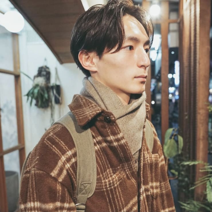 E S中目黒美容室 メンズパーマ センターパート 佐久間 E S イーズ 中目黒 イーズ ナカメグロ のヘアスタイル 美容院 美容室 を予約するなら楽天ビューティ