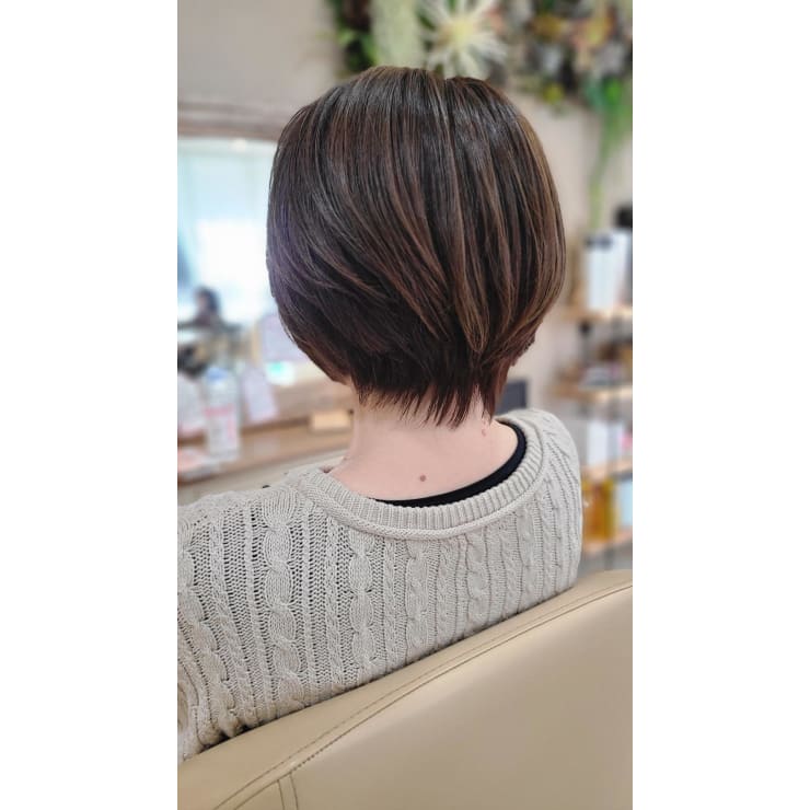ブリーチなしハイライト風カラー ショート Another Sky アナザースカイ のヘアスタイル 美容院 美容室を予約するなら楽天ビューティ