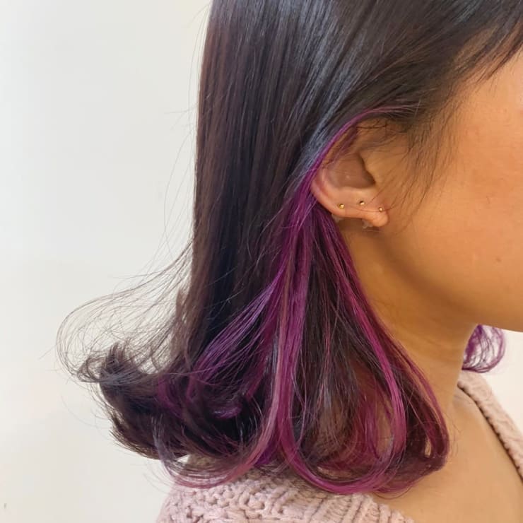 インナーカラーピンク Byronbay Tokyo バイロンベイ トーキョー のヘアスタイル 美容院 美容室を予約するなら楽天ビューティ