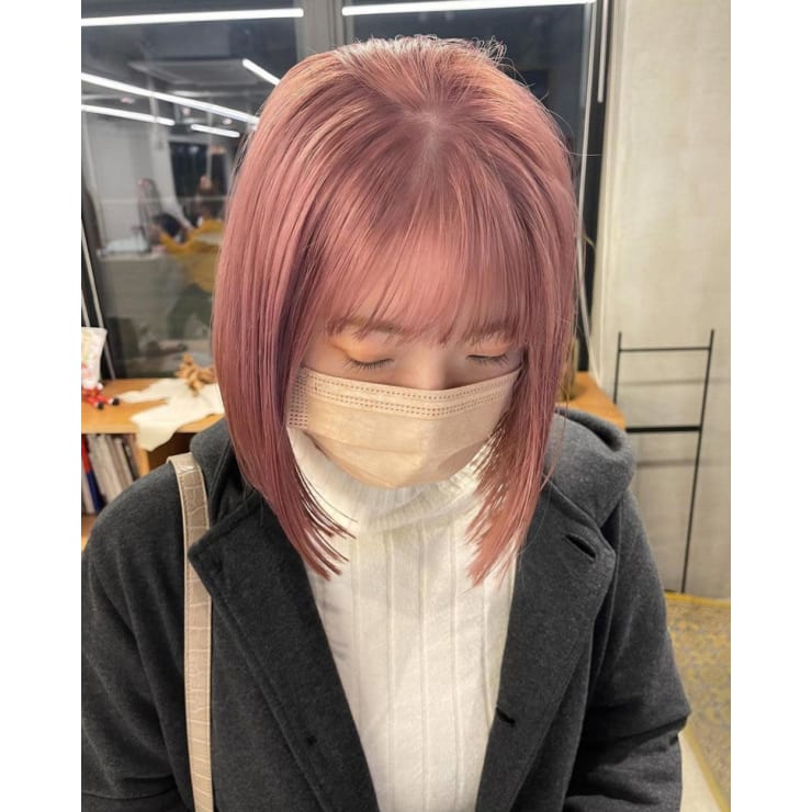 ピンクカラー ピンクベージュ 切りっぱなしボブ Nalu ナル のヘアスタイル 美容院 美容室を予約するなら楽天ビューティ ピンクカラー ピンクベージュ 切りっぱなしボブ Nalu ナル のヘアスタイル 美容院 美容室を予約するなら楽天ビューティ