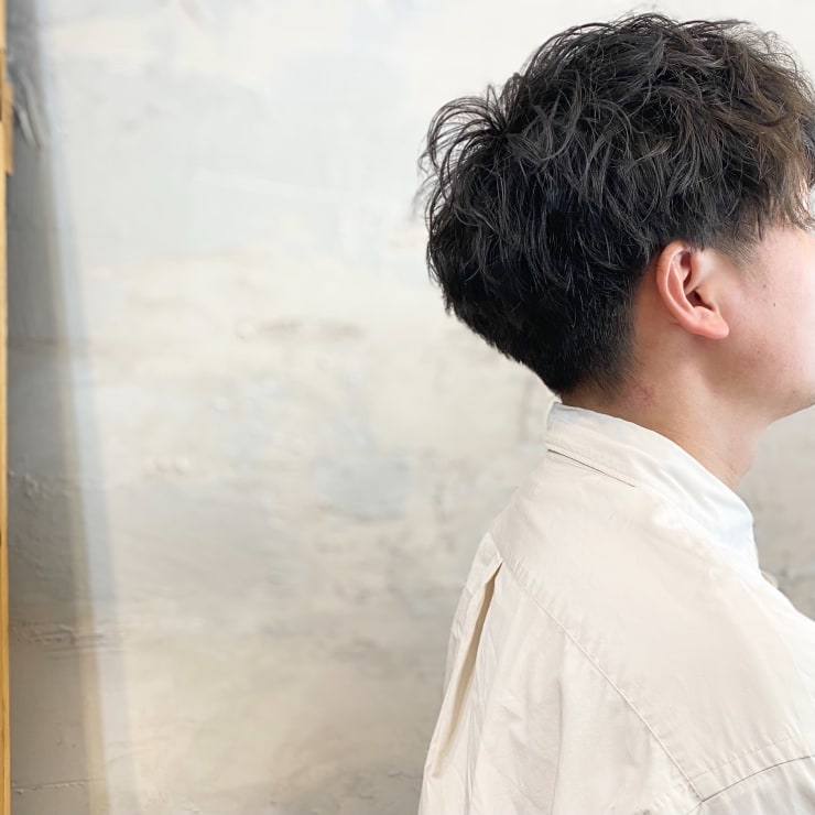 スーツ仕事の営業マンでもオススメのパーマがあります 札幌でメンズパーマといえばヘアーサロン ソローク 完全個室型サロン Hairsalon Solork ヘアサロン ソローク のこだわり特集 美容院 美容室を予約するなら楽天ビューティ
