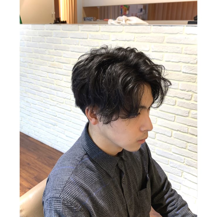 センター分けマッシュ Akira名谷店 アキラ のヘアスタイル 美容院 美容室を予約するなら楽天ビューティ