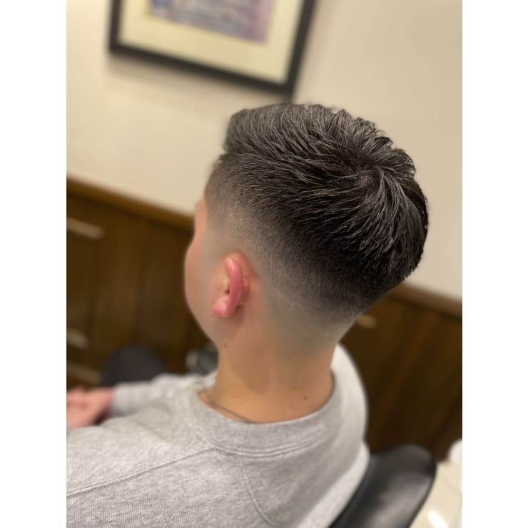 スキンフェード 王道ベリーショート バーバースタイル 床屋 Hiro Ginza Barbershop 飯田橋神楽坂店 ヒロギンザバーバーショップ イイダバシカグラザカテン のヘアスタイル 美容院 美容室を予約するなら楽天ビューティ