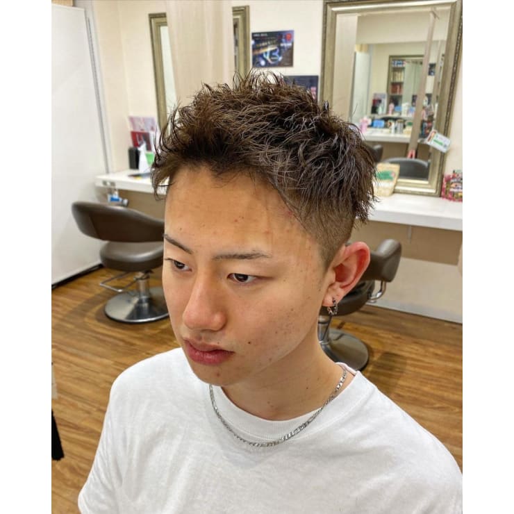 横浜メンズヘアカラージェットモヒカンアップバング登坂広臣ヘア ｃｒｅａ能見台 クレアノウケンダイ のヘアスタイル 美容院 美容室を予約するなら楽天ビューティ