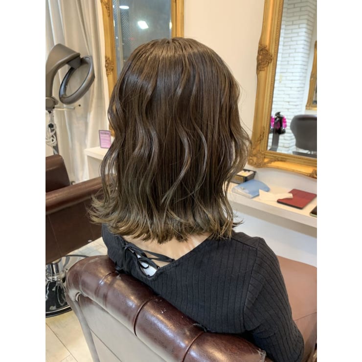 グレージュ Alushe 新宿店 メンズ 髪質改善 ヘッドスパ 新宿 アルーシェ シンジュクテン のヘアスタイル 美容院 美容室 を予約するなら楽天ビューティ