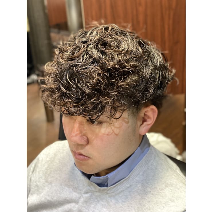 強めプードルパーマ ヒロ銀座ヘアーサロン 新橋 銀座口店 ヒロギンザヘアーサロンシンバシギンザグチテン のヘアスタイル 美容院 美容室を予約するなら楽天ビューティ