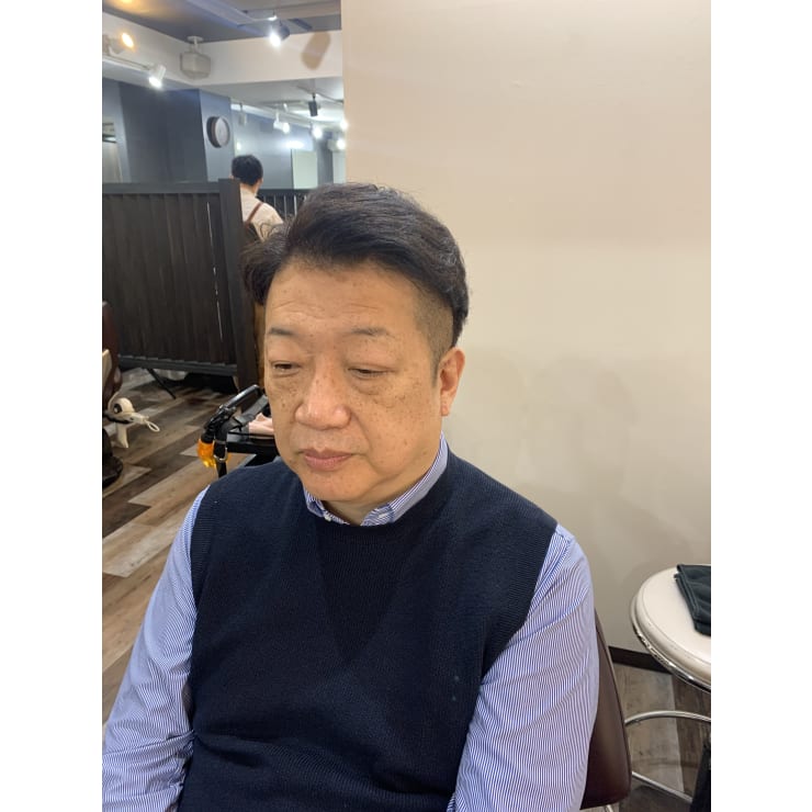 50代 七三パーマ ツーブロック シェアサロン Stylist Hiro スタイリスト ヒロ のヘアスタイル 美容院 美容室を予約するなら楽天ビューティ