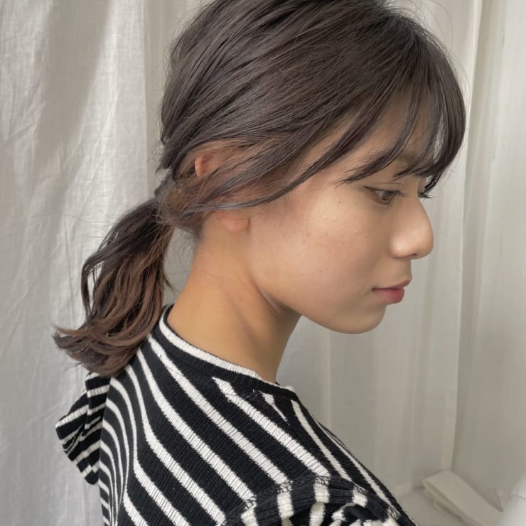 インナーカラー ポニーテールアレンジ Marry By Merry メアリーバイメリー のヘアスタイル 美容院 美容室を予約するなら楽天ビューティ
