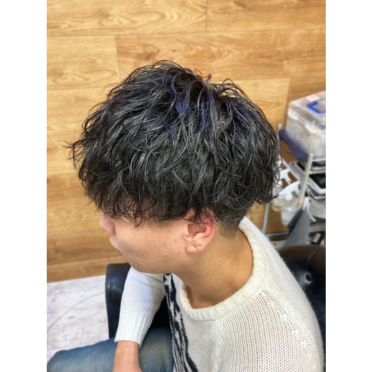 ビジネスパーマに最適 日々のスタイリングもラクに デザインカット ポイントパーマ Men S Blow メンズブロウ のこだわり特集 美容院 美容室を予約するなら楽天ビューティ
