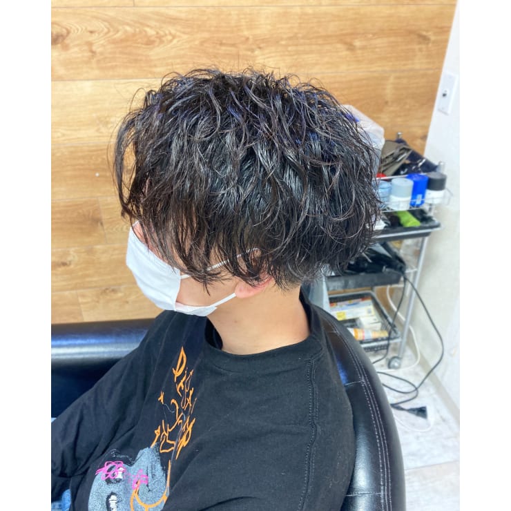 ビジネスパーマに最適 日々のスタイリングもラクに デザインカット ポイントパーマ Men S Blow メンズブロウ のこだわり特集 美容院 美容室を予約するなら楽天ビューティ