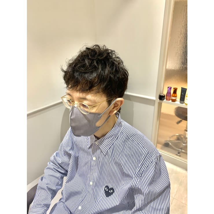 やり過ぎないパーマ ゆるめのパーマ ワンカールパーマでシルエットをキレイに ビジネススタイルなど シェアサロン Stylist Hiro スタイリスト ヒロ のこだわり特集 美容院 美容室を予約するなら楽天ビューティ