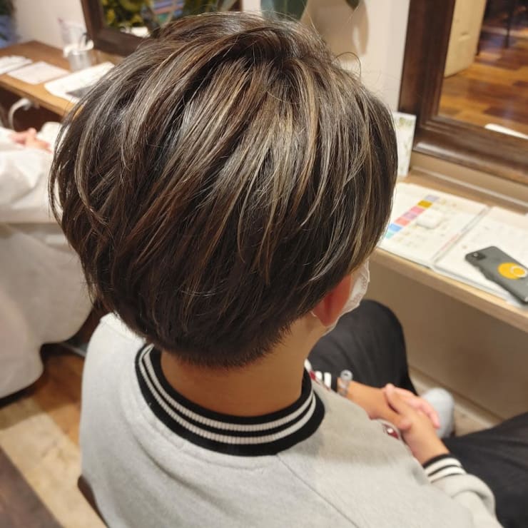 メンズもグレージュハイライト Good Neighbors 新松戸店 グッドネイバーズ シンマツドテン のヘアスタイル 美容院 美容室 を予約するなら楽天ビューティ メンズもグレージュハイライト Good Neighbors 新松戸店 グッドネイバーズ シンマツドテン のヘアスタイル 美容院 美容室 を予約するなら楽天ビューティ
