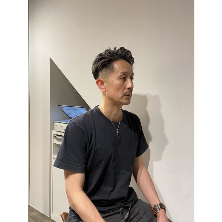 50代メンズヘア かき上げパーマ 白髪 ドルクス日本橋 ドルクス ニホンバシ のヘアスタイル 美容院 美容室を予約するなら楽天ビューティ