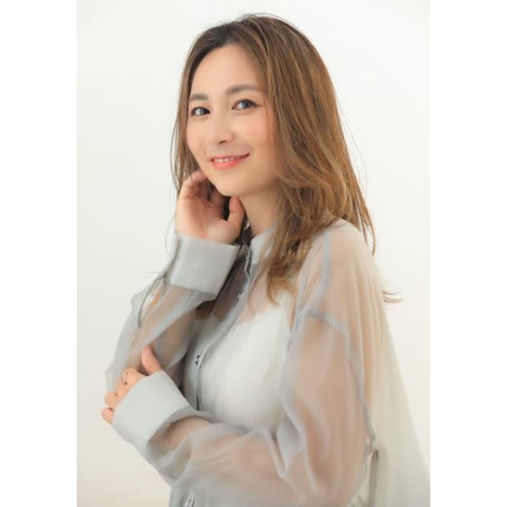 サラサラロングストレート30代40代22年春夏流行る髪型 Chainon シェノン のヘアスタイル 美容院 美容室を予約するなら楽天ビューティ