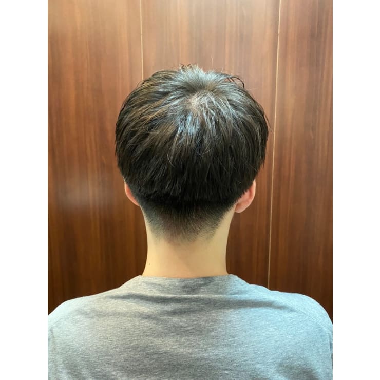マッシュ風》刈り上げツーブロック | HIRO GINZA 新橋店【理容室