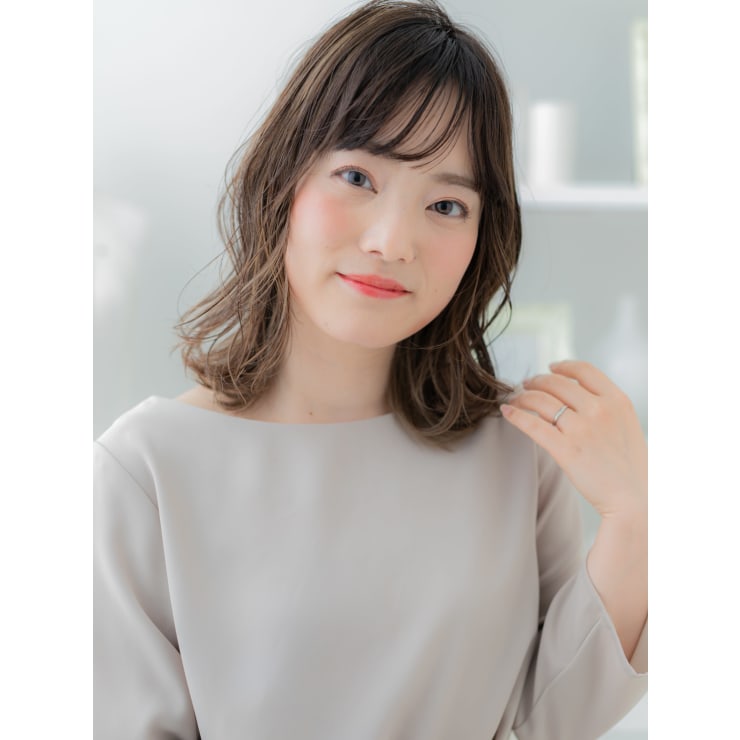 黒髪バレイヤージュ前下がりミディアムウルフ ヘルシースタイル Mod S Hair 上尾 モッズヘア 上尾西口店 モッズヘア アゲオニシグチテン のヘアスタイル メンズ美容院 美容室を予約するなら楽天ビューティ