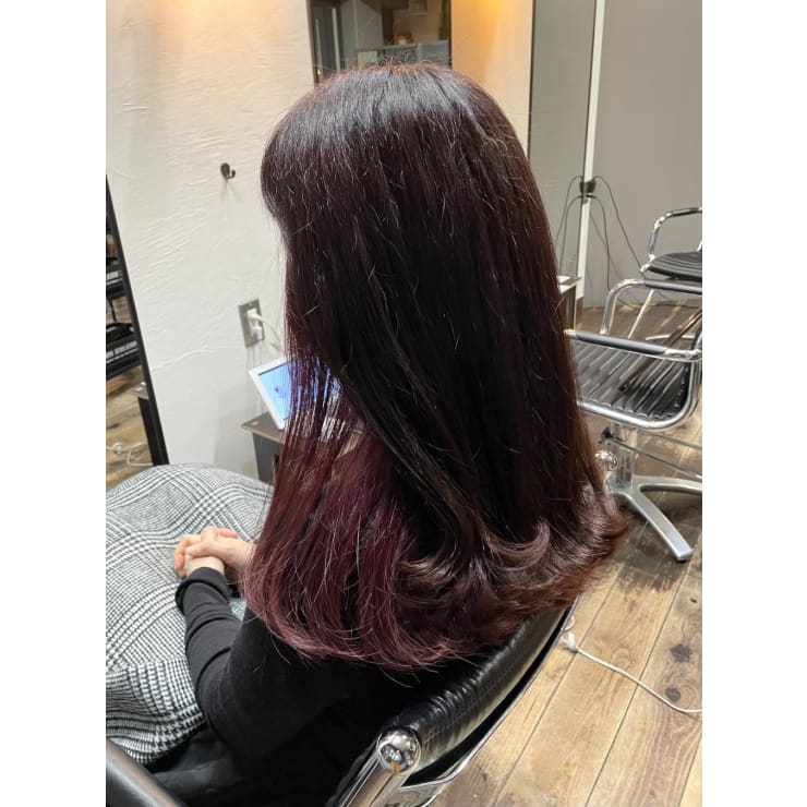 大人ピンクインナーカラー ピンクブラウンロング Hair Make Egerie ヘアアンドメイクエジェリ のヘアスタイル 美容院 美容室を予約するなら楽天ビューティ
