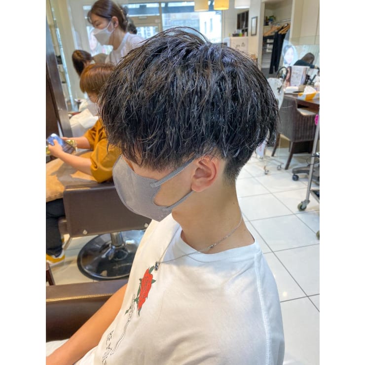 ゆるめツイストスパイラルパーマ 髪質改善 予防美髪専門店 Stilla Smooth カミシツカイゼンヨボウビハツセンモンテン スティラスムース のヘアスタイル 美容院 美容室を予約するなら楽天ビューティ