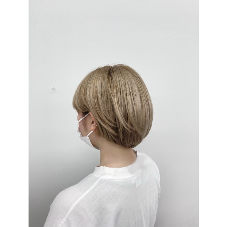 ミルキーベージュカラー | Limi(リミ)のヘアスタイル | 美容院・美容室