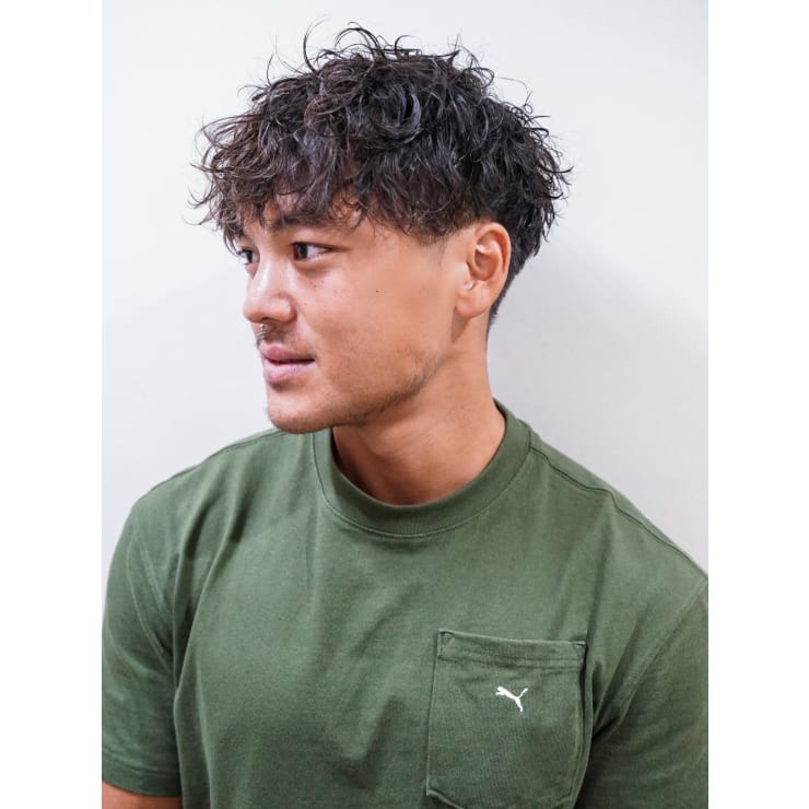 スペインカール ツイストスパイラルパーマ 男性専門美容室 Growth 博多店 ダンセイセンモンビヨウシツ グロウ ハカタテン のヘアスタイル 美容院 美容室を予約するなら楽天ビューティ