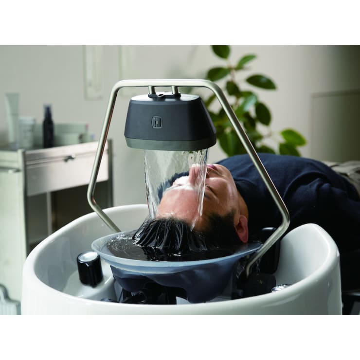 美髪×癒し》頭浸浴で「ととのう」を体験＆美髪ケアを同時に♪ 手触りが