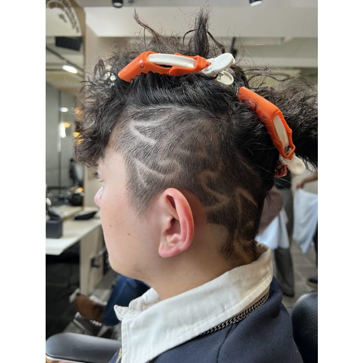 バリアート バリカン刈り上げ 【札幌】 | THIS IS BARBER(ディス イズ