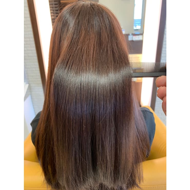 真酸性ストレートでダメージレスで柔らかなうるツヤ髪へ | LUSSO