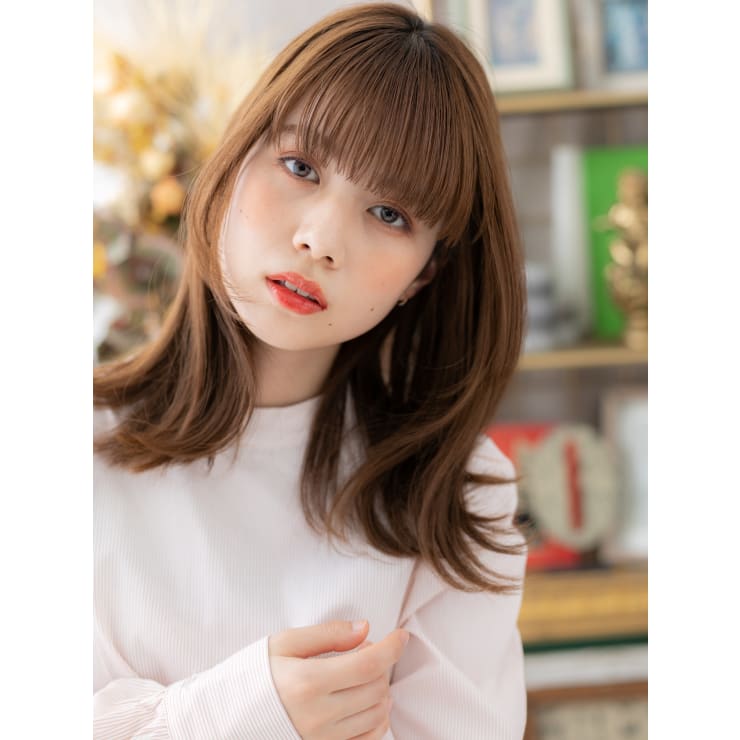 外ハネレイヤーミディアム韓国風暖色系カラー うるツヤ | COVER HAIR