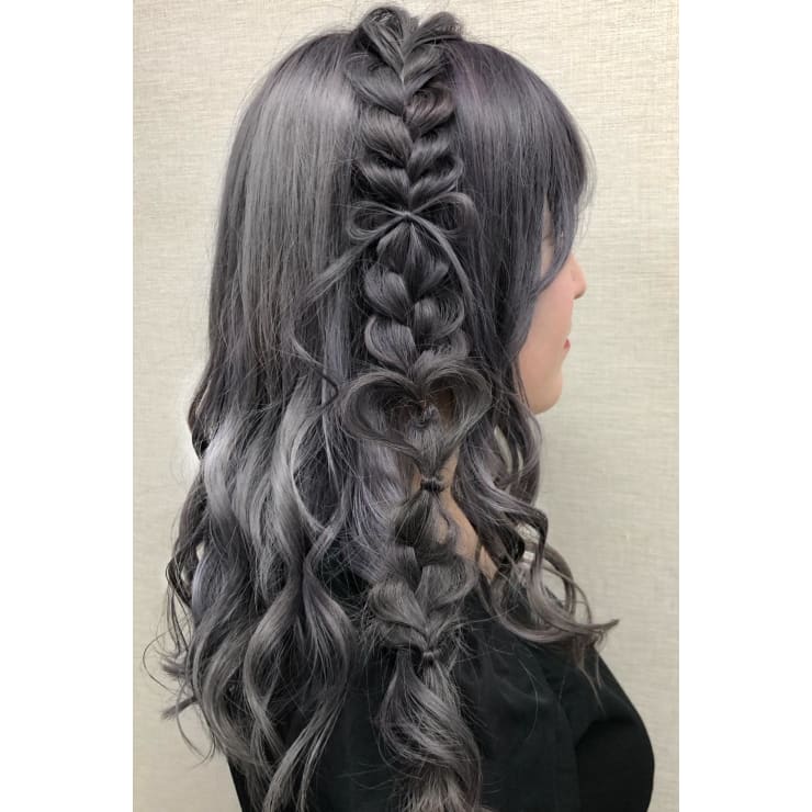 編みたらしアレンジヘア | Fave(フェイブ)のヘアスタイル | 美容院
