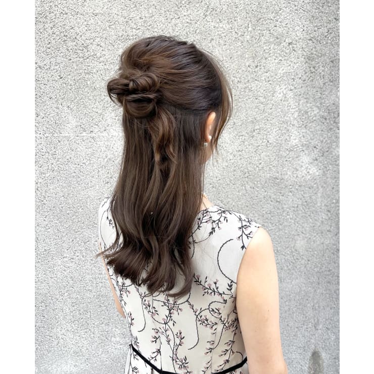 お呼ばれヘアセット ハーフアップお団子アレンジ | MANOHARU(マノハル 