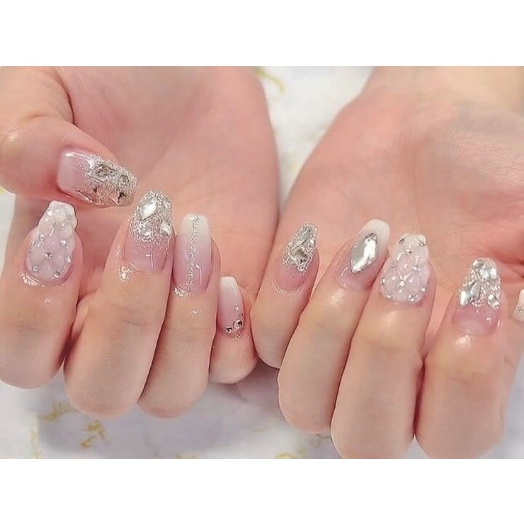 チークマグネットネイル | ジェルネイル専門店 NICE NAIL新宿西口店