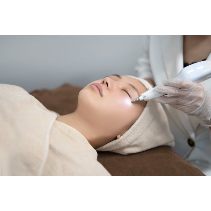 第4の最新美容☆プラズマシャワーで毛穴レスに！ | flur恵比寿店