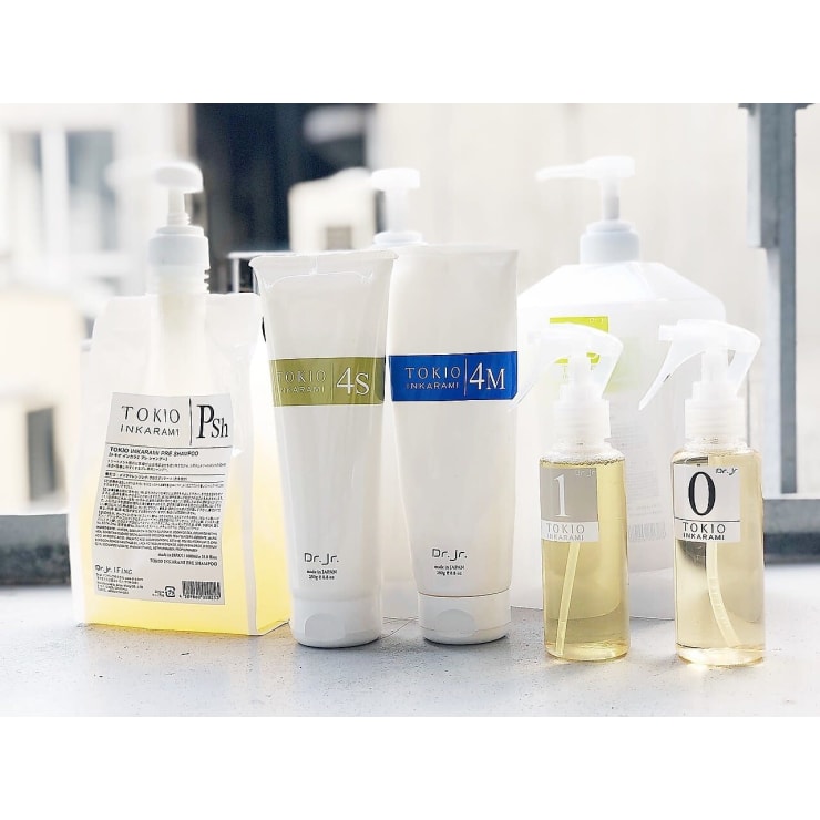 トリートメントの最高ランク特許技術の【TOKIO】超音波アイロン