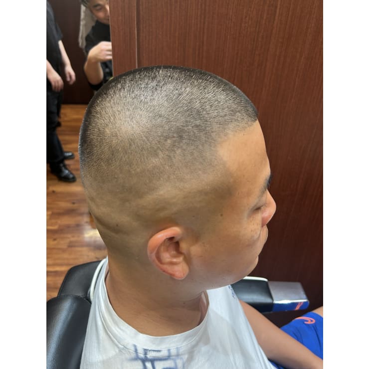 MEN'Sバズカットハイスキンフェード | メンズ専門理容室 BroTokyo